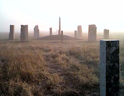 A misty morn at Keppel Henge